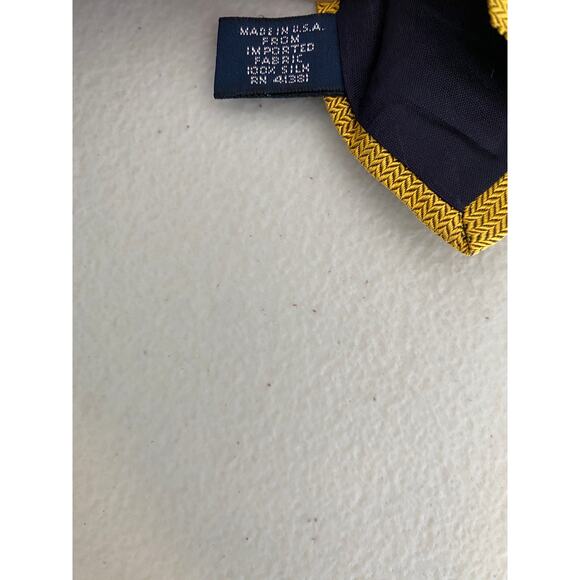 Polo Ralph Lauren Men's Vintage Yellow Herringbone Chevron 100% Logo Tie - Picture 6 of 8